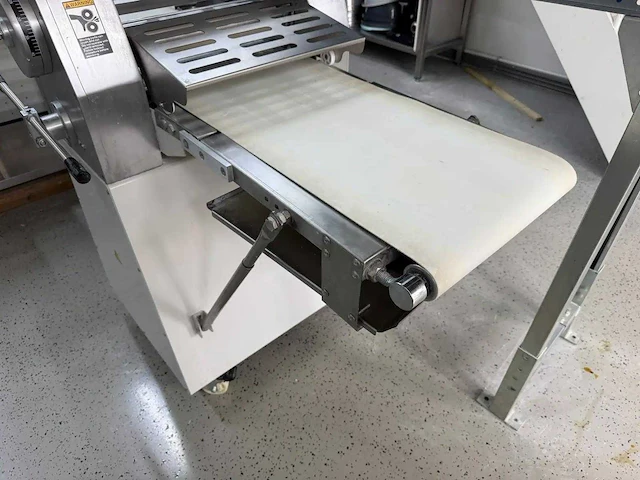 Maxima - 2022 - mflds380 - deeguitrolmachine - afbeelding 9 van  13