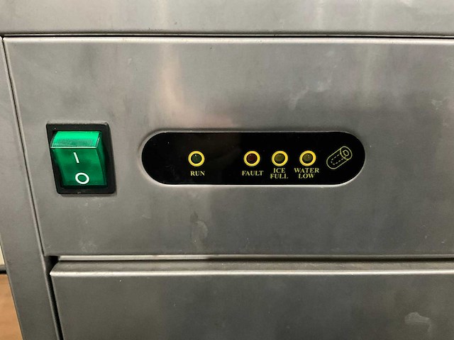 Maxima m-ice 28 ijsblokjesmachine - afbeelding 2 van  6