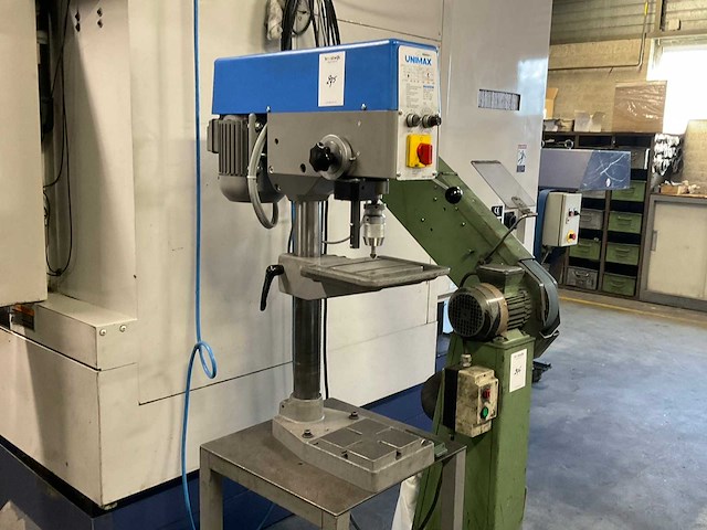 Maxion unimax 1 tafelboormachine - afbeelding 1 van  7