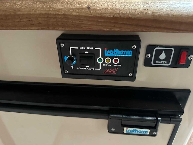 Maxum - 1993 - 2700 scr - motorjacht - afbeelding 13 van  25