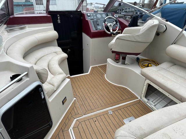Maxum - 1993 - 2700 scr - motorjacht - afbeelding 22 van  25