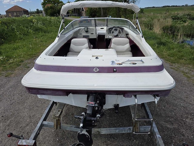 Maxum - 3.0 mercruiser 140 pk inboard + 1500 kg boottrailer - speedboot + trailer - afbeelding 6 van  34