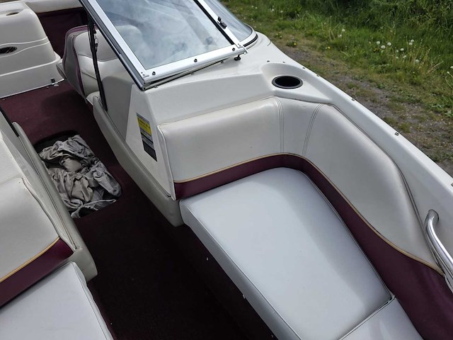 Maxum - 3.0 mercruiser 140 pk inboard + 1500 kg boottrailer - speedboot + trailer - afbeelding 25 van  34