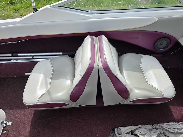 Maxum - 3.0 mercruiser 140 pk inboard + 1500 kg boottrailer - speedboot + trailer - afbeelding 28 van  34