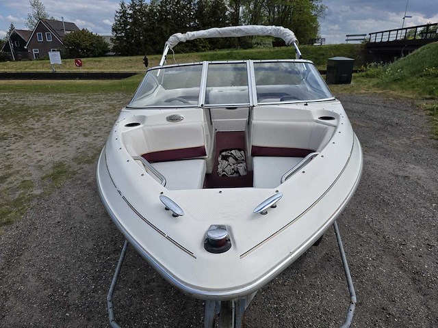 Maxum - 3.0 mercruiser 140 pk inboard + 1500 kg boottrailer - speedboot + trailer - afbeelding 34 van  34