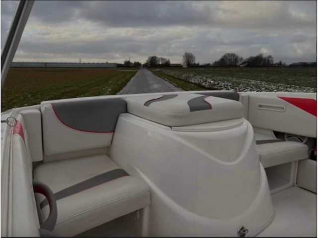 Maxum 1800 sr3 bowrider speedboot met boottrailer - afbeelding 30 van  32