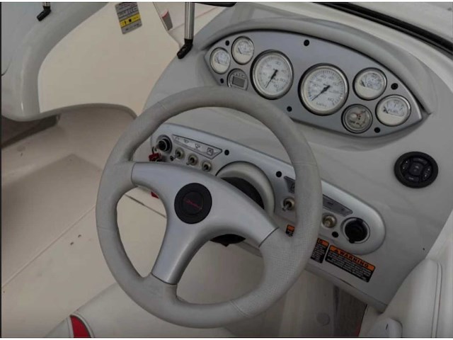 Maxum 1800 sr3 bowrider speedboot met boottrailer - afbeelding 32 van  32