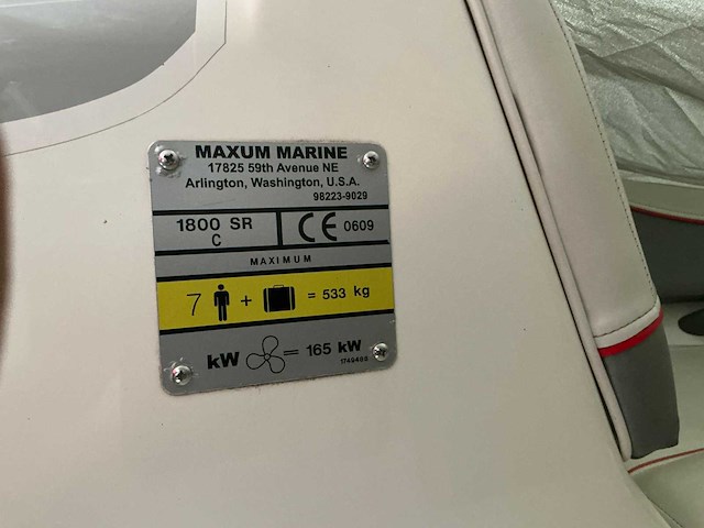Maxum 1800 sr3 bowrider speedboot met boottrailer - afbeelding 2 van  16
