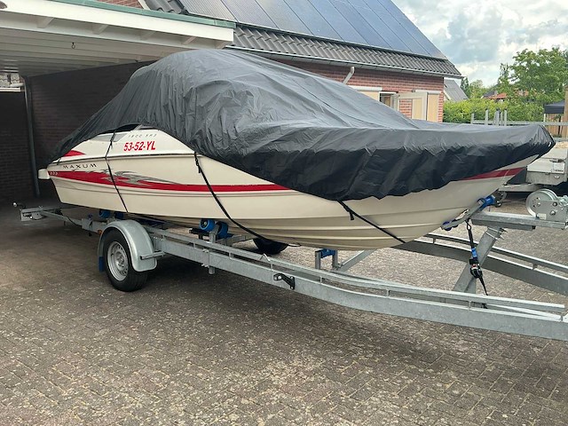 Maxum 1800 sr3 bowrider speedboot met boottrailer - afbeelding 8 van  16