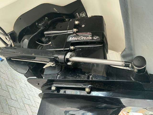 Maxum 1800 sr3 bowrider speedboot met boottrailer - afbeelding 13 van  16
