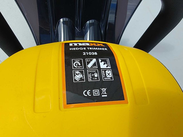 Maxx - 2024 - benzine - heggenschaar 51cm - afbeelding 10 van  11