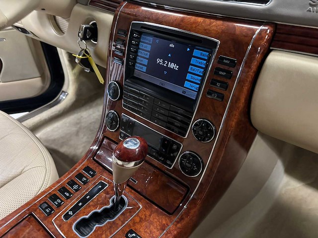 Maybach - 62 - 5.5 v12 - personenauto - afbeelding 10 van  60