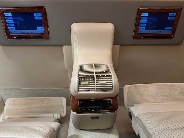 Maybach - 62 - 5.5 v12 - personenauto - afbeelding 18 van  60