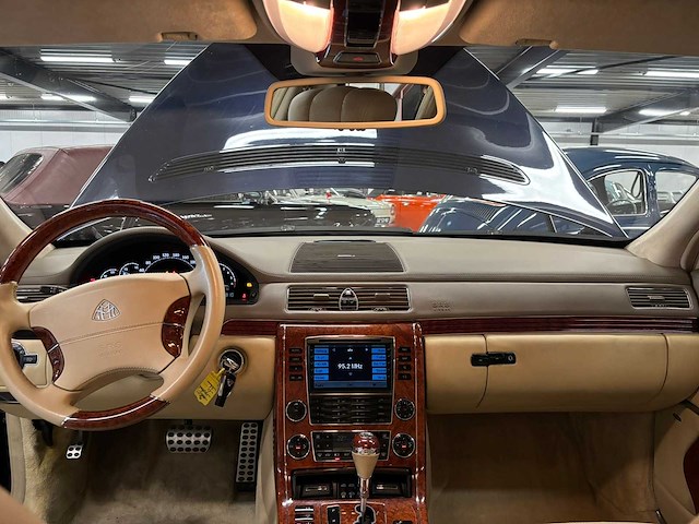 Maybach - 62 - 5.5 v12 - personenauto - afbeelding 22 van  60