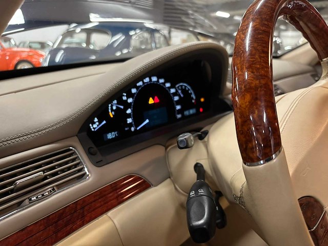 Maybach - 62 - 5.5 v12 - personenauto - afbeelding 32 van  60
