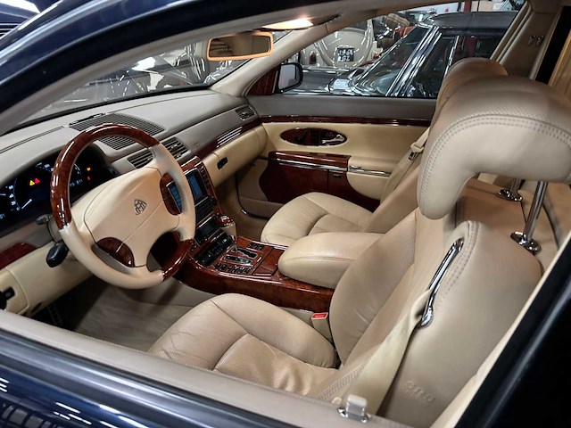 Maybach - 62 - 5.5 v12 - personenauto - afbeelding 33 van  60