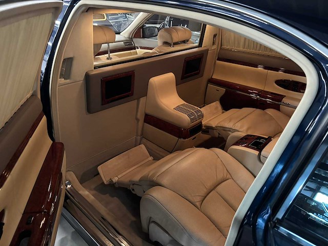 Maybach - 62 - 5.5 v12 - personenauto - afbeelding 56 van  60