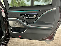 Maybach s580 4matic w223 | 4.0 v8 biturbo hybrid | 2022 | 503 pk | first class achtercompartiment | 69.000 km | btw auto - afbeelding 27 van  48