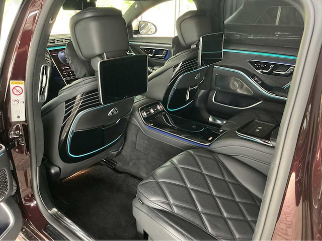 Maybach s580 4matic w223 | 4.0 v8 biturbo hybrid | 2022 | 503 pk | first class achtercompartiment | 69.000 km | btw auto - afbeelding 28 van  48