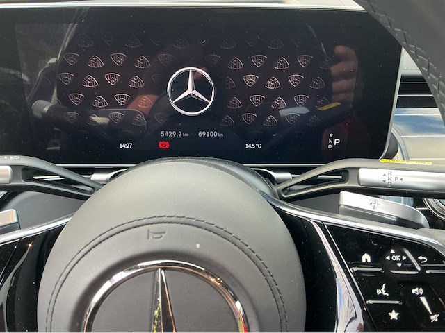 Maybach s580 4matic w223 | 4.0 v8 biturbo hybrid | 2022 | 503 pk | first class achtercompartiment | 69.000 km | btw auto - afbeelding 37 van  48