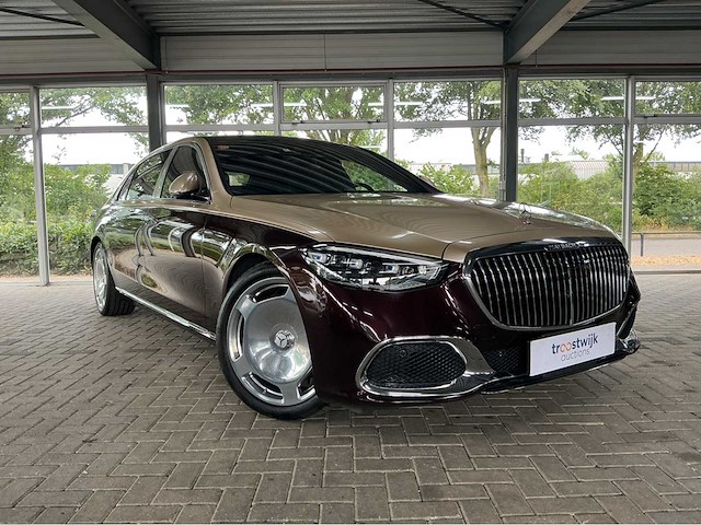 Maybach s580 4matic w223 | 4.0 v8 biturbo hybrid | 2022 | 503 pk | first class achtercompartiment | 69.000 km | btw auto - afbeelding 32 van  48