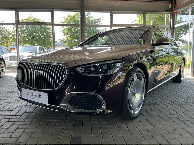 Maybach s580 4matic w223 | 4.0 v8 biturbo hybrid | 2022 | 503 pk | first class achtercompartiment | 69.000 km | btw auto - afbeelding 40 van  48