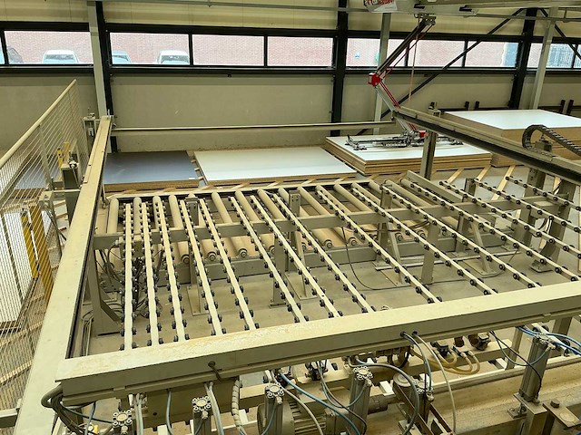 Mayer - 2001 - ps 2 z - platen opdeelzaagmachine - afbeelding 9 van  38