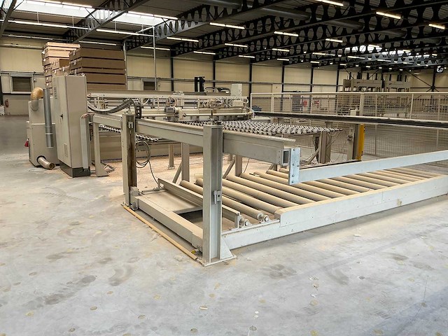 Mayer - 2001 - ps 2 z - platen opdeelzaagmachine - afbeelding 26 van  38