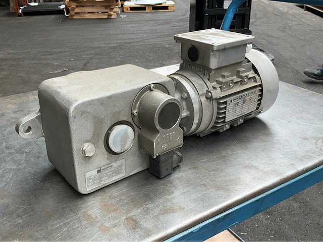 Mayfran jl712 + 32.6 sp82 elektromotor + reductorkast (2x) - afbeelding 4 van  6