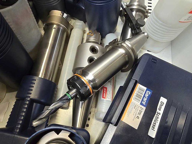 Mazak - 2007 - vtc300c-ii - verticale machinecentra - afbeelding 3 van  23