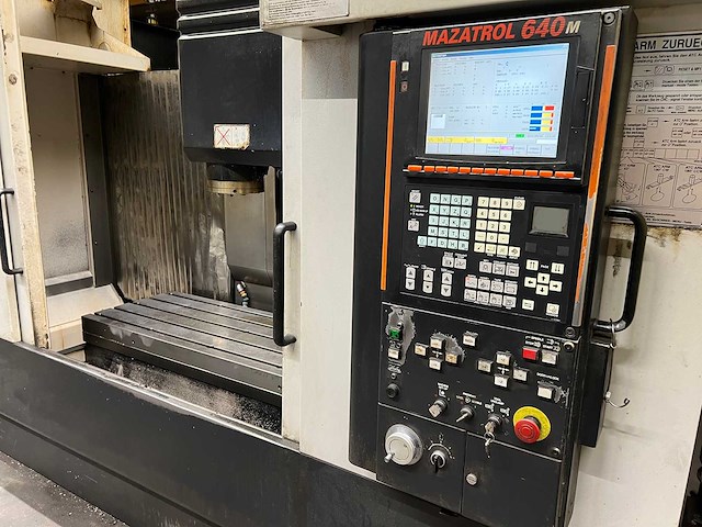Mazak vtc200b-ii cnc vertical machining centre - afbeelding 7 van  18