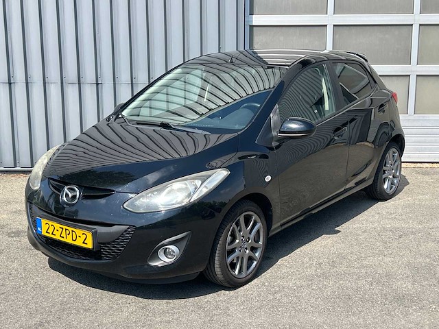 Mazda - 2 - 1.3 gt-l - car - 2013 - afbeelding 1 van  5