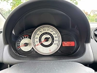 Mazda - 2 - 1.3 ts plus - 2010 - 61-ldl-8 - personenauto - afbeelding 2 van  30