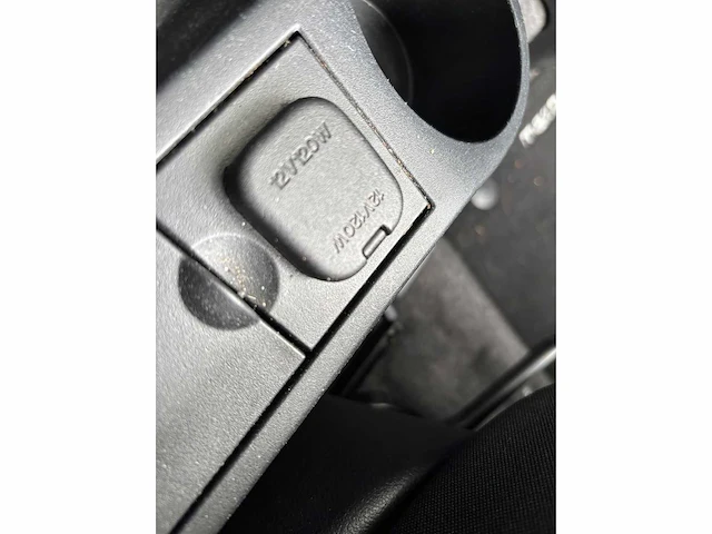 Mazda - 2 - 1.3 ts plus - 2010 - 61-ldl-8 - personenauto - afbeelding 17 van  30