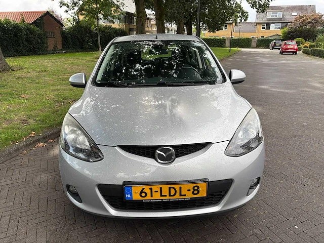 Mazda - 2 - 1.3 ts plus - 2010 - 61-ldl-8 - personenauto - afbeelding 12 van  30