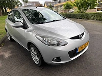 Mazda - 2 - 1.3 ts plus - 2010 - 61-ldl-8 - personenauto - afbeelding 23 van  30
