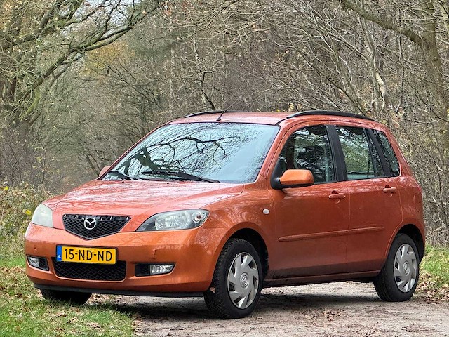 Mazda - 2003 - 2 - 1.4 exclusive - 15-nd-nd - afbeelding 1 van  16