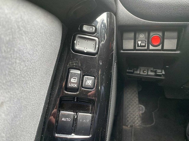 Mazda - 2005 - rx-8 - 1.3 renesis - pb-647-j - afbeelding 2 van  9