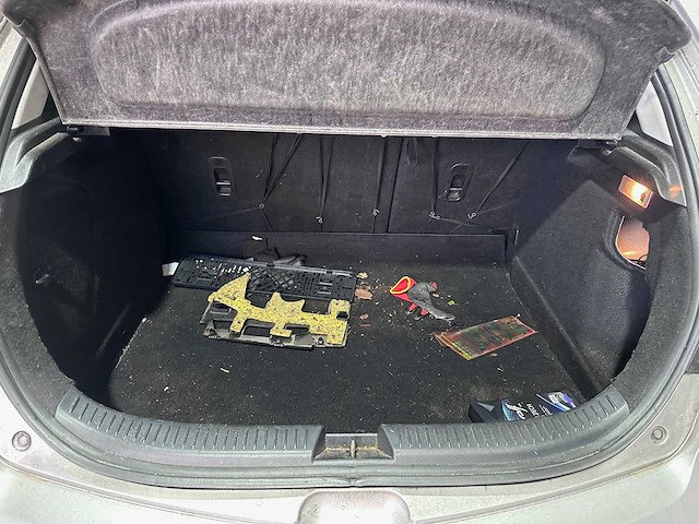 Mazda - 3 - 1.6 citd olympia sport - x-011-hh - afbeelding 9 van  20