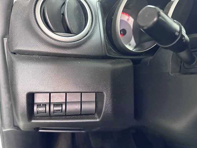 Mazda - 3 - 1.6 citd olympia sport - x-011-hh - afbeelding 4 van  20