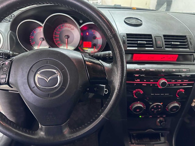 Mazda - 3 - 1.6 citd olympia sport - x-011-hh - afbeelding 18 van  20
