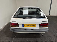 Mazda - 323 - oldtimer - 1987 - afbeelding 2 van  30