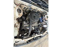 Mazda - 323 - oldtimer - 1987 - afbeelding 13 van  30