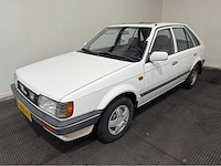 Mazda - 323 - oldtimer - 1987 - afbeelding 23 van  30