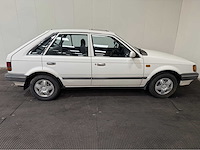 Mazda - 323 - oldtimer - 1987 - afbeelding 29 van  30