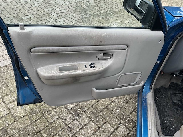 Mazda - demio - 1.3 glx plus - tt-tb-63 - afbeelding 13 van  23