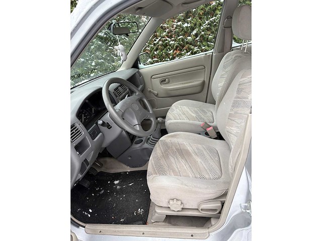 Mazda - demio - 1.3 lx - personenauto - afbeelding 4 van  26