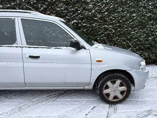 Mazda - demio - 1.3 lx - personenauto - afbeelding 9 van  26
