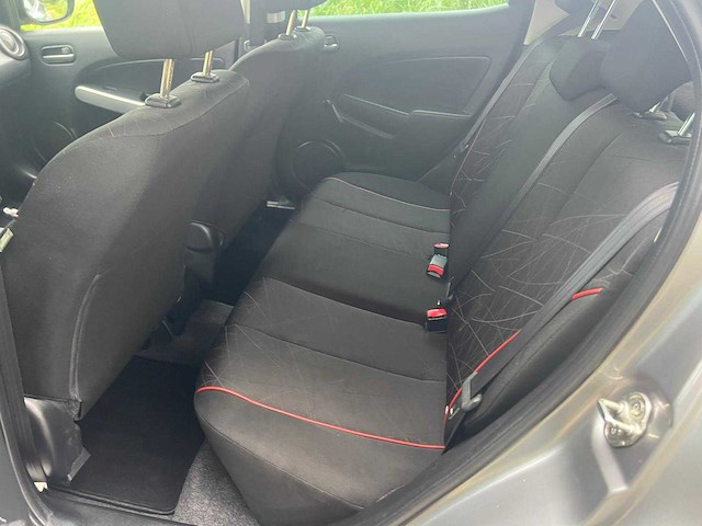 Mazda 2 - 1.3 color edition,* 3-xdn-72 - afbeelding 8 van  19