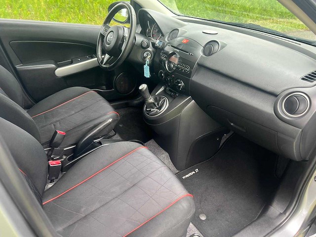 Mazda 2 - 1.3 color edition,* 3-xdn-72 - afbeelding 10 van  19